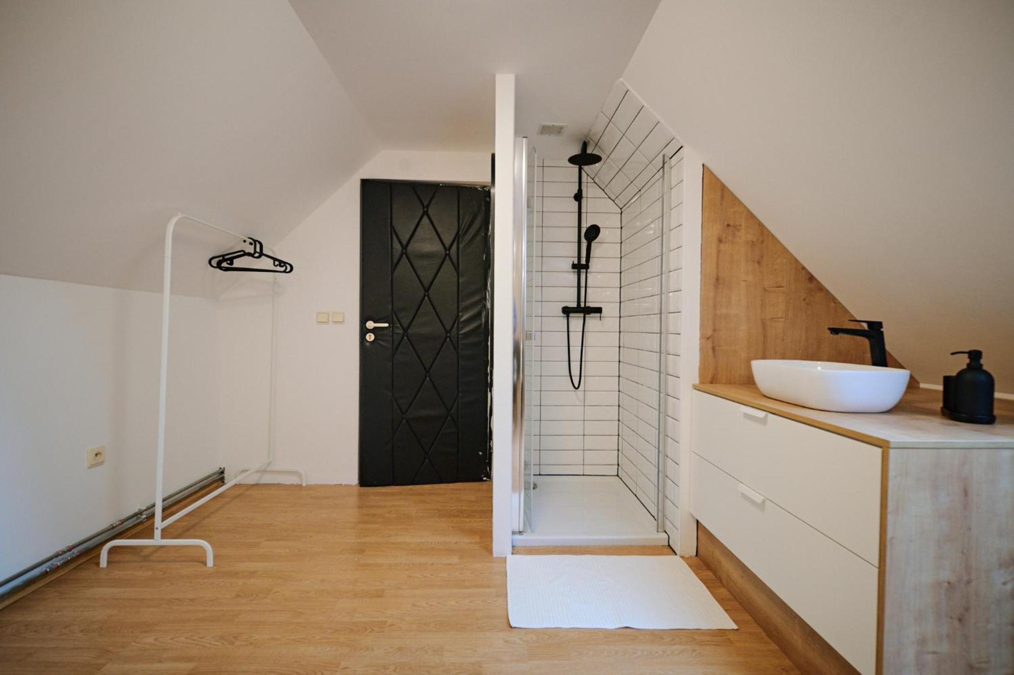 Kesta Apartman مارتون المظهر الخارجي الصورة